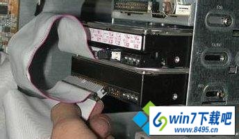 卸载光驱 win10系统电脑每次开机总要按F2才能进入系统的图文步骤